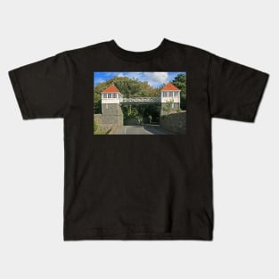 Guernsey Mystery - Solved! Kids T-Shirt